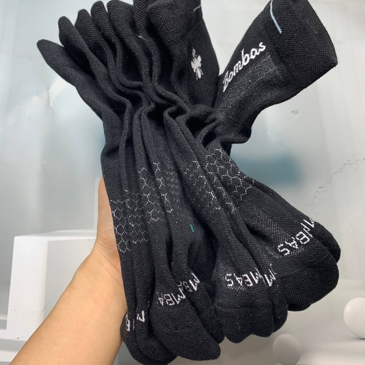 Bombas Men’s Quarter Socks 4 Pair Pack Black Green Size M Medium L Large New