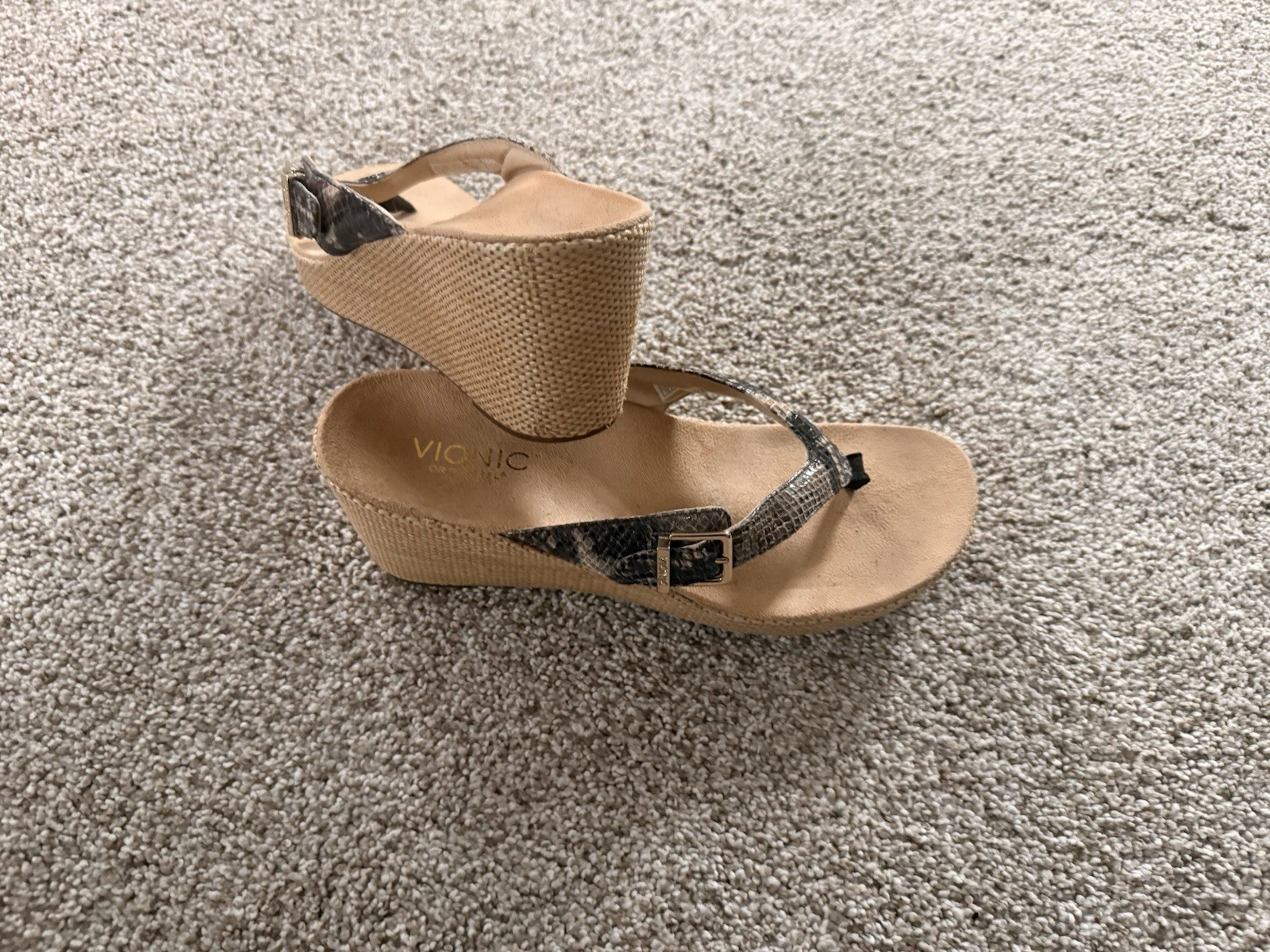 Vionic Women’s Polina Snakeskin Print Wedge Sandals Flip Flop Heal NEW Size 10