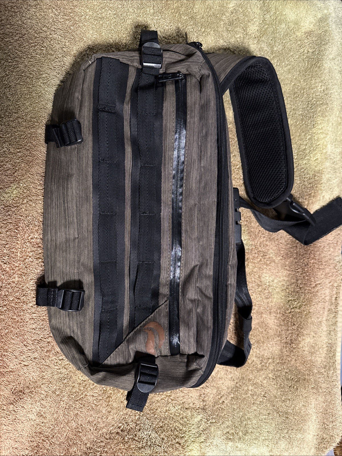 Skunk Sling M Smell Odor Weather Proof Stash Bag Carbon Lining