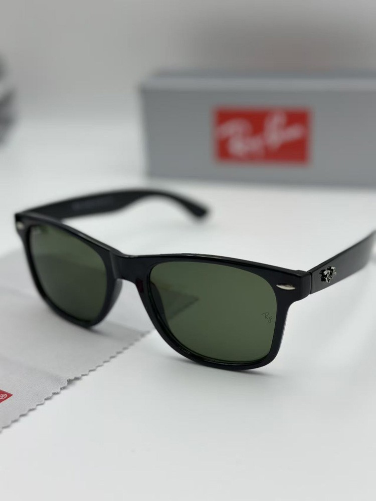 Ray-Ban Wayfarer Black Sunglasses G-15 Green Lenses + Case, Cloth, Manual & Box