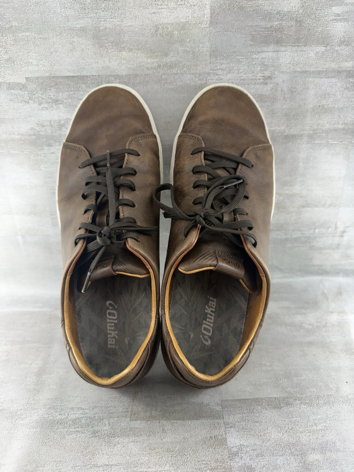 Olukai Lae’ahi Li ‘Ili Men’s Stone Brown Leather Sneakers Sz 12 US M