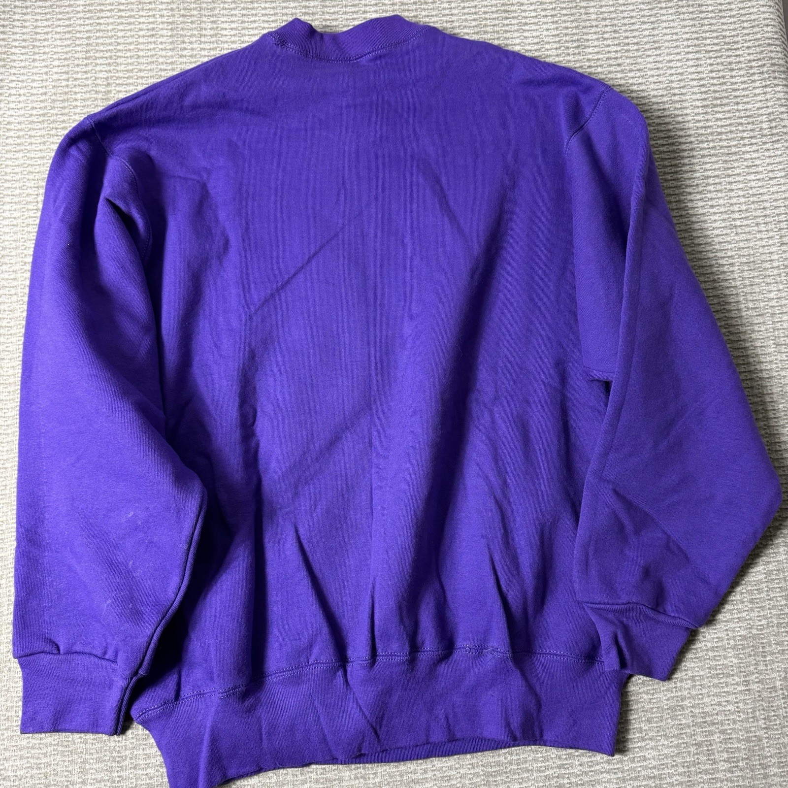 Peter Pan VTG New American Theater Crewneck Large