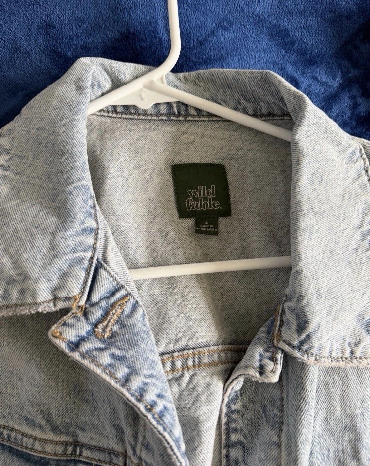 Wild Fable Women’s Light Wash Denim Vest Button Front Collared Pockets S