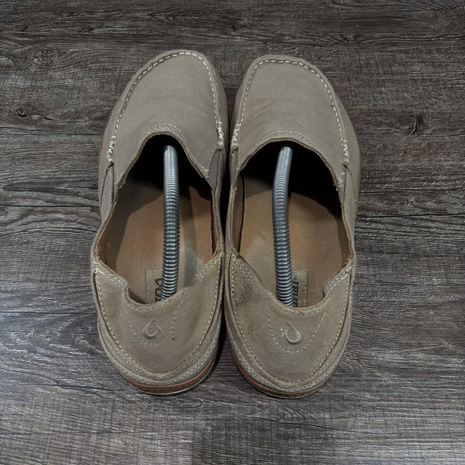 OluKai Puhalu Canvas Shoes Men’s 11 Beige Canvas Slip On Loafers Casual