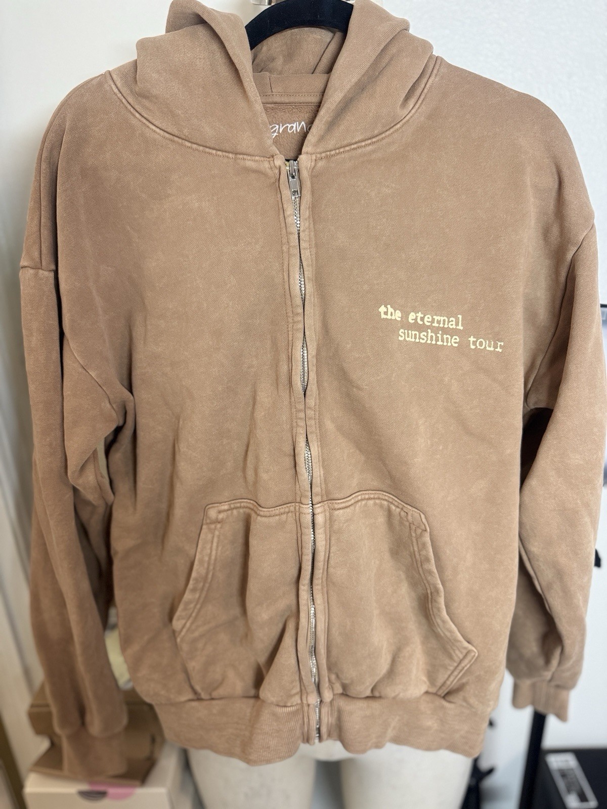Size M Ariana Grande Eternal Sunshine Tour Brown Swirl Full Zip Hoodie Pockets