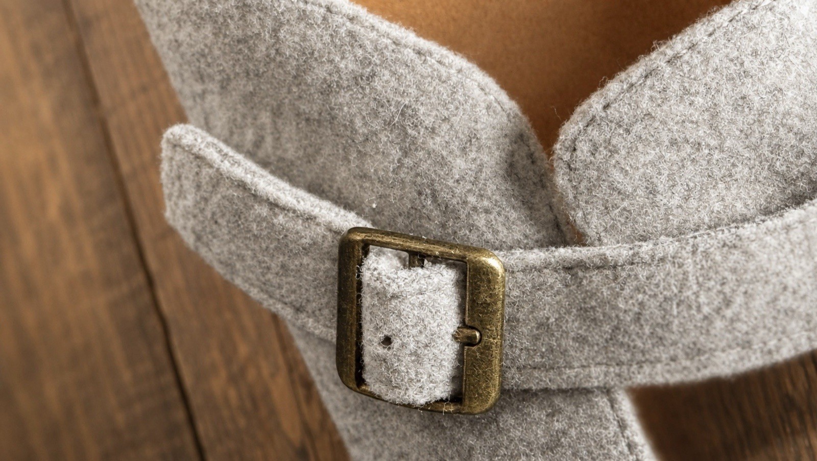 GAP Felt Upper Faux Suede Buckle Clogs Slides Heather Grey Women’s Size 10