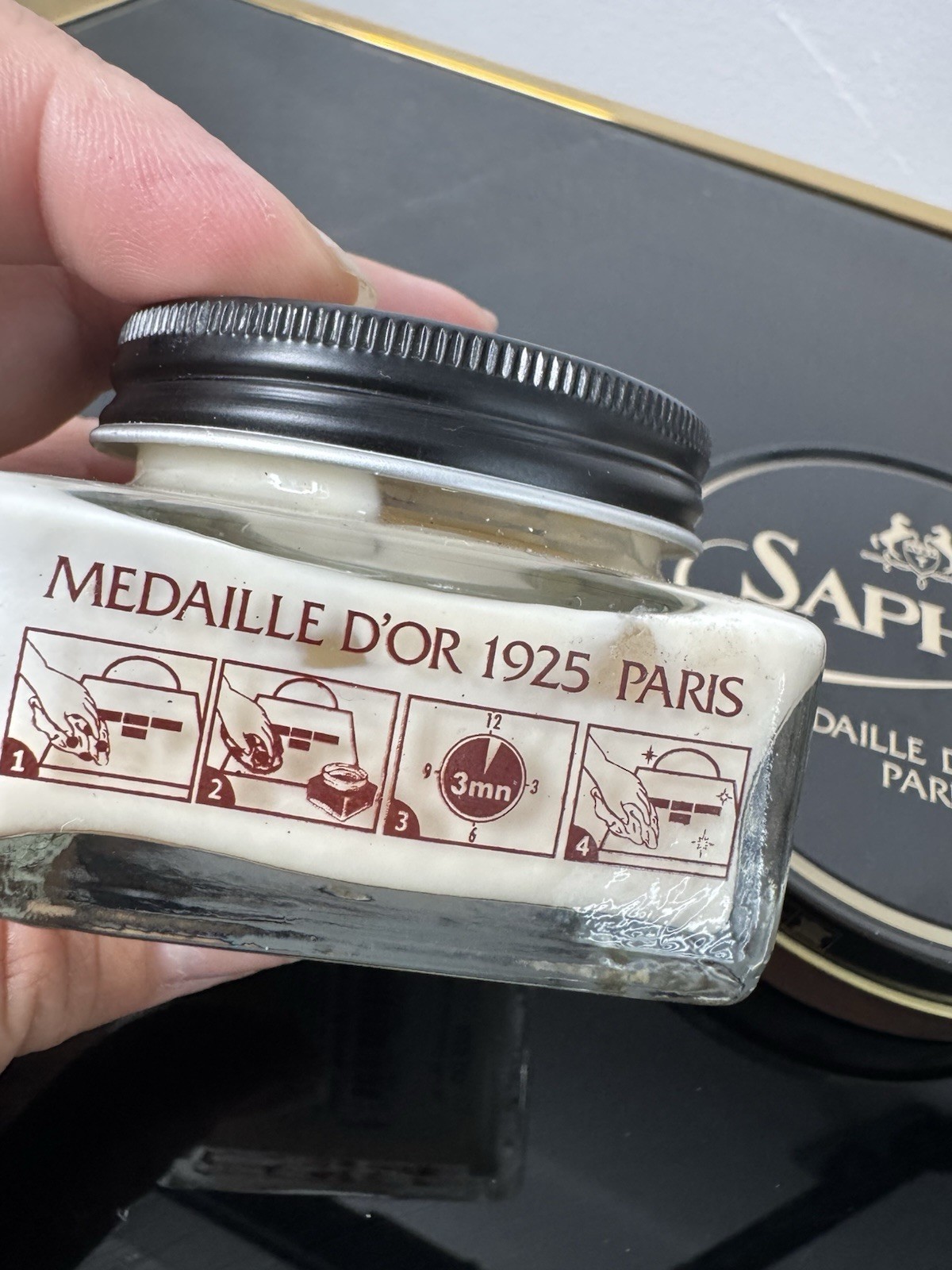 Saphir Medaille d’Or Renovateur 75ml Jar + Glacage Shoe Polish Medium Brown