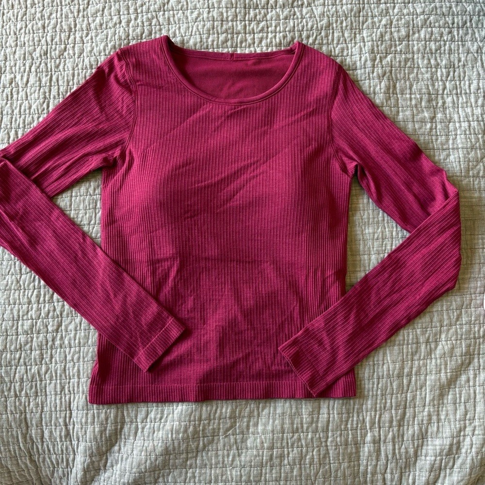 Lululemon athletica Long Sleeve Ribbed Top With Build In Bra- size 10