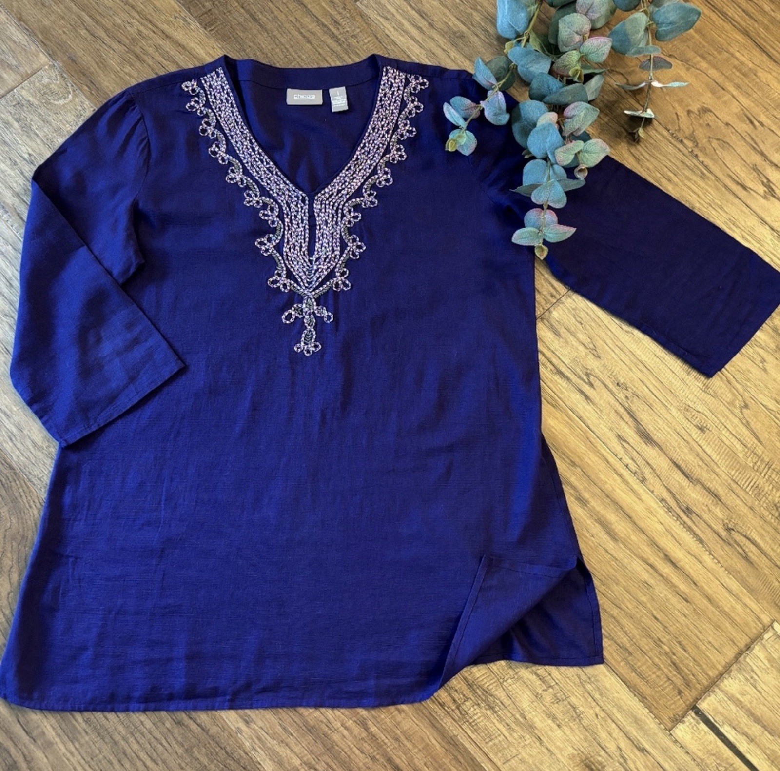Chico’s Dark Purple V Neck Embellished Cotton Tunic Size 1 Reg 8/10 Med