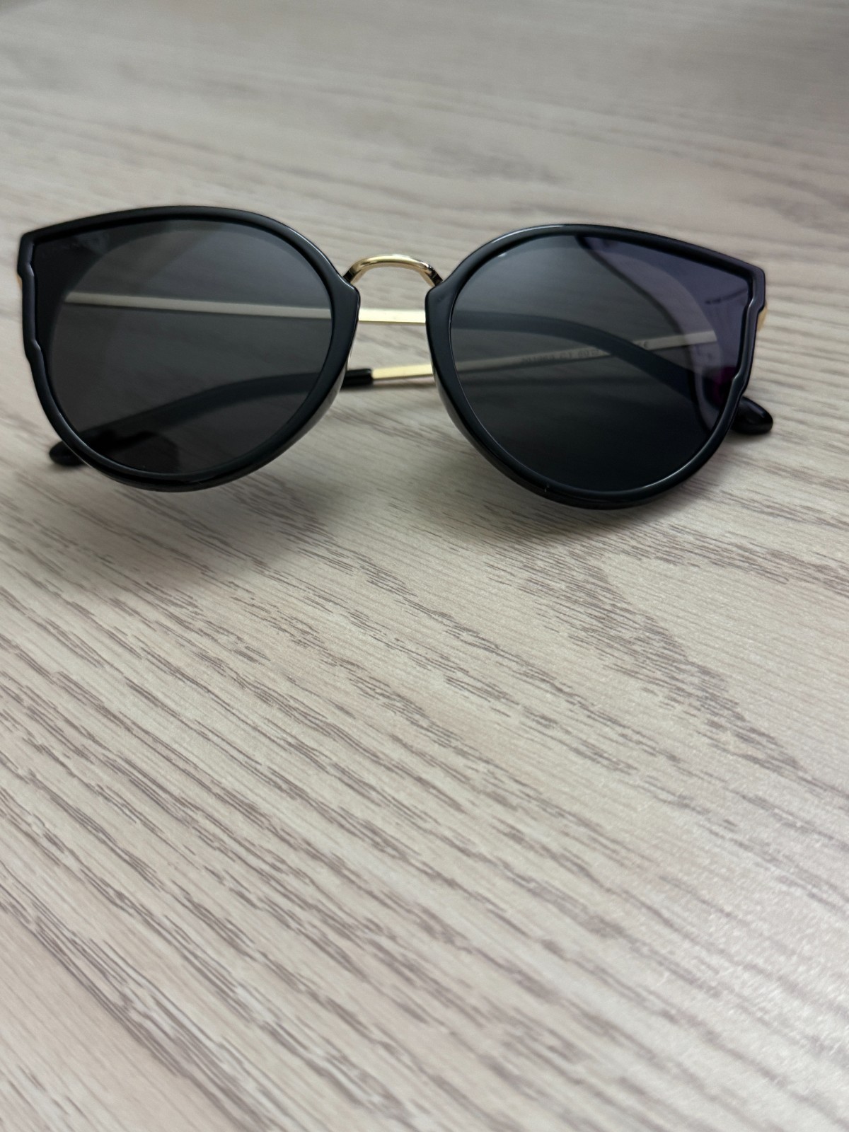 Polarized Cat Eye Fashion Sunglasses for Women 100% UV400 Protection
