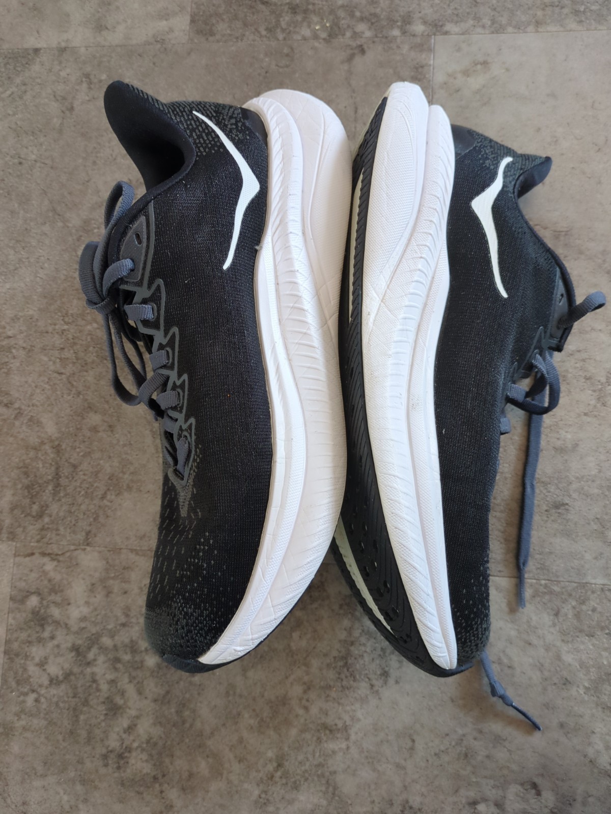 Hoka One One Mach 6 Women’s Running Shoes 8B Black Grey White