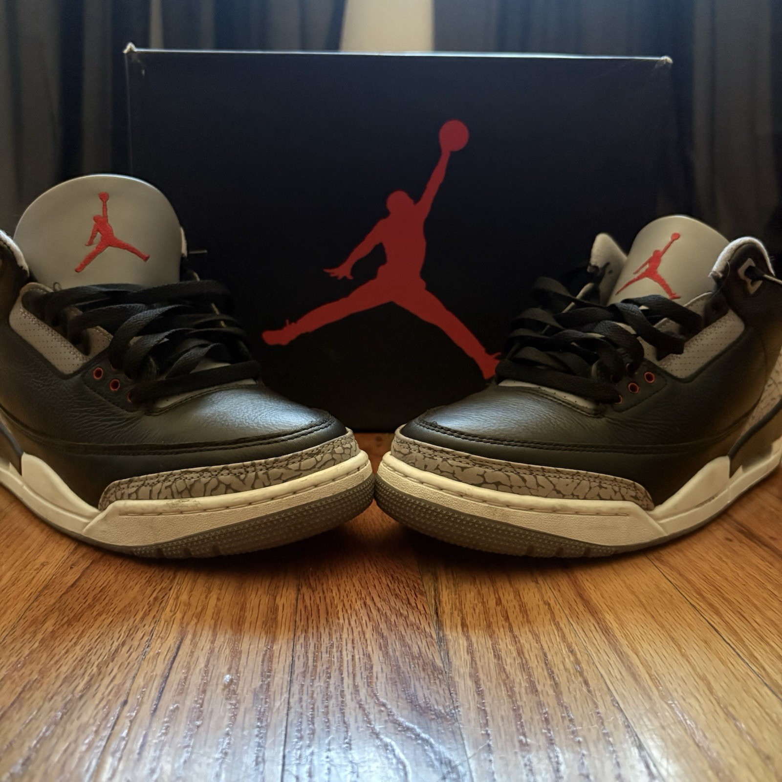 Jordan Air Jordan 3 Retro OG 2024 Black Cement Mid Top Sneakers DN3707-010