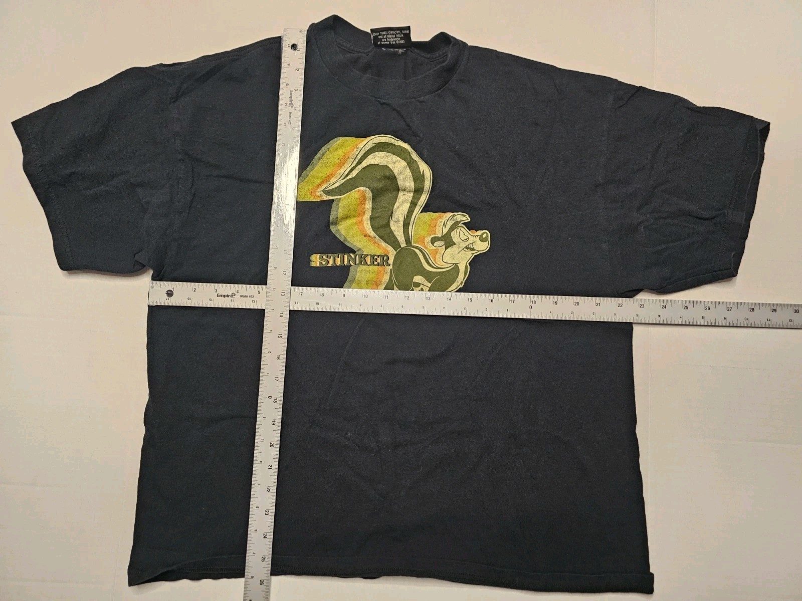 VTG 2003 Pepe Le Pew Looney Tunes Six Flags T-Shirt XL Black “Stinker” Romance