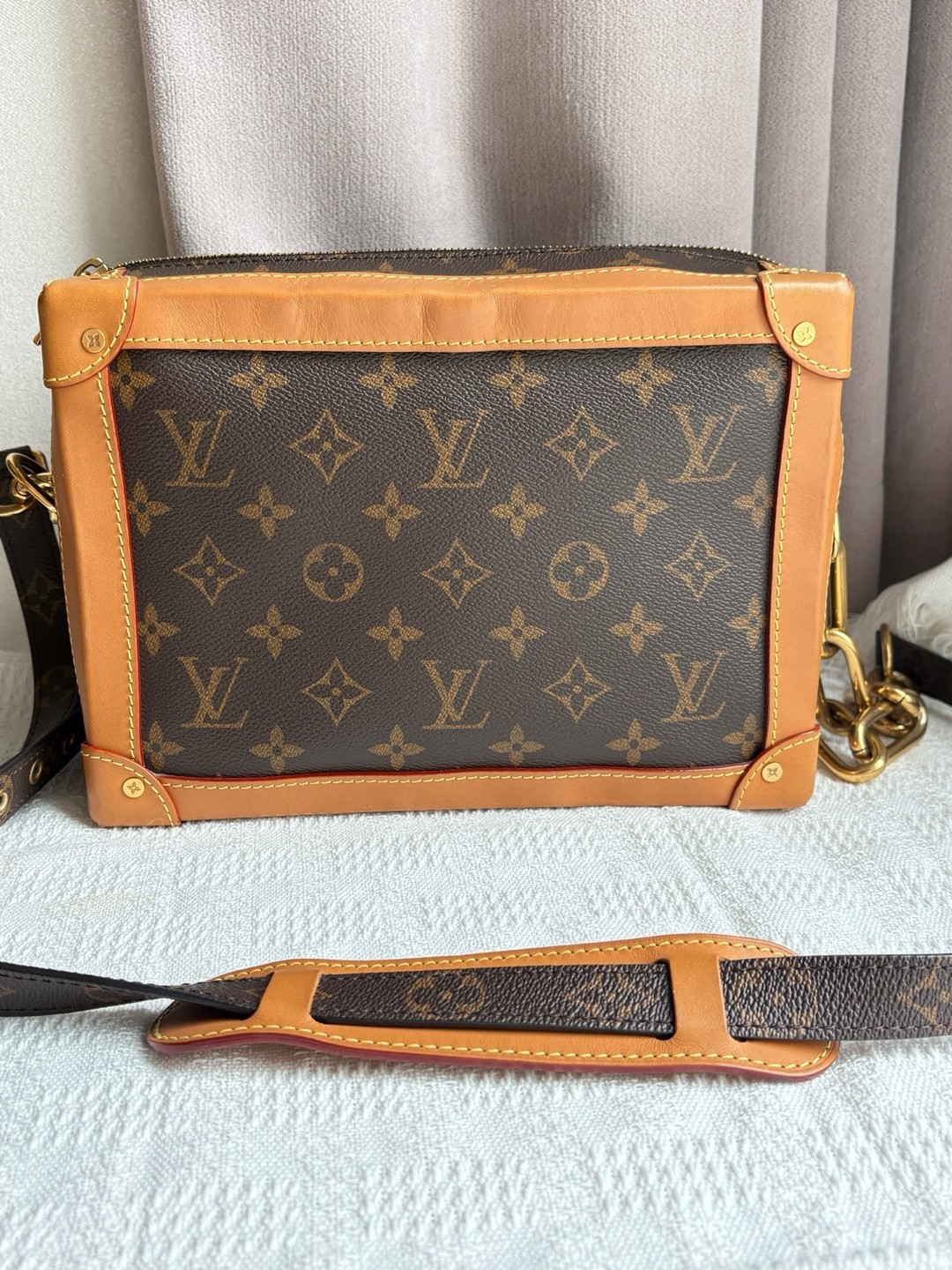 Louis Vuitton Pre-Owned Authentic Box Clutch Free Tracked Shipping