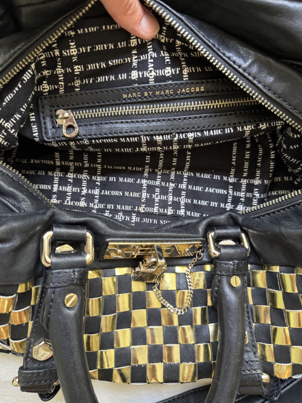 Vintage Marc by Marc Jacobs Metal Check Groovee Woven Black Gold Y2K OG Dustbag