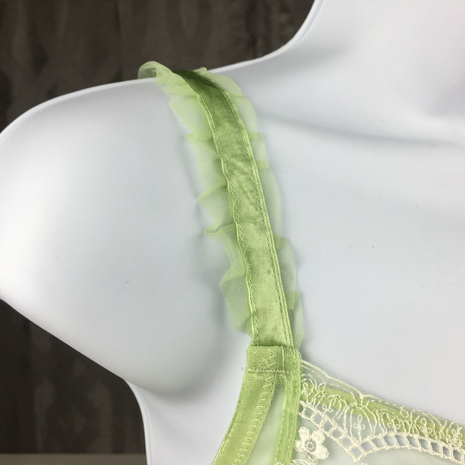 ALEGRO Sheer with Lace Underwire Sexy Lingerie Bra – Lime 9003 – NWT 30-40