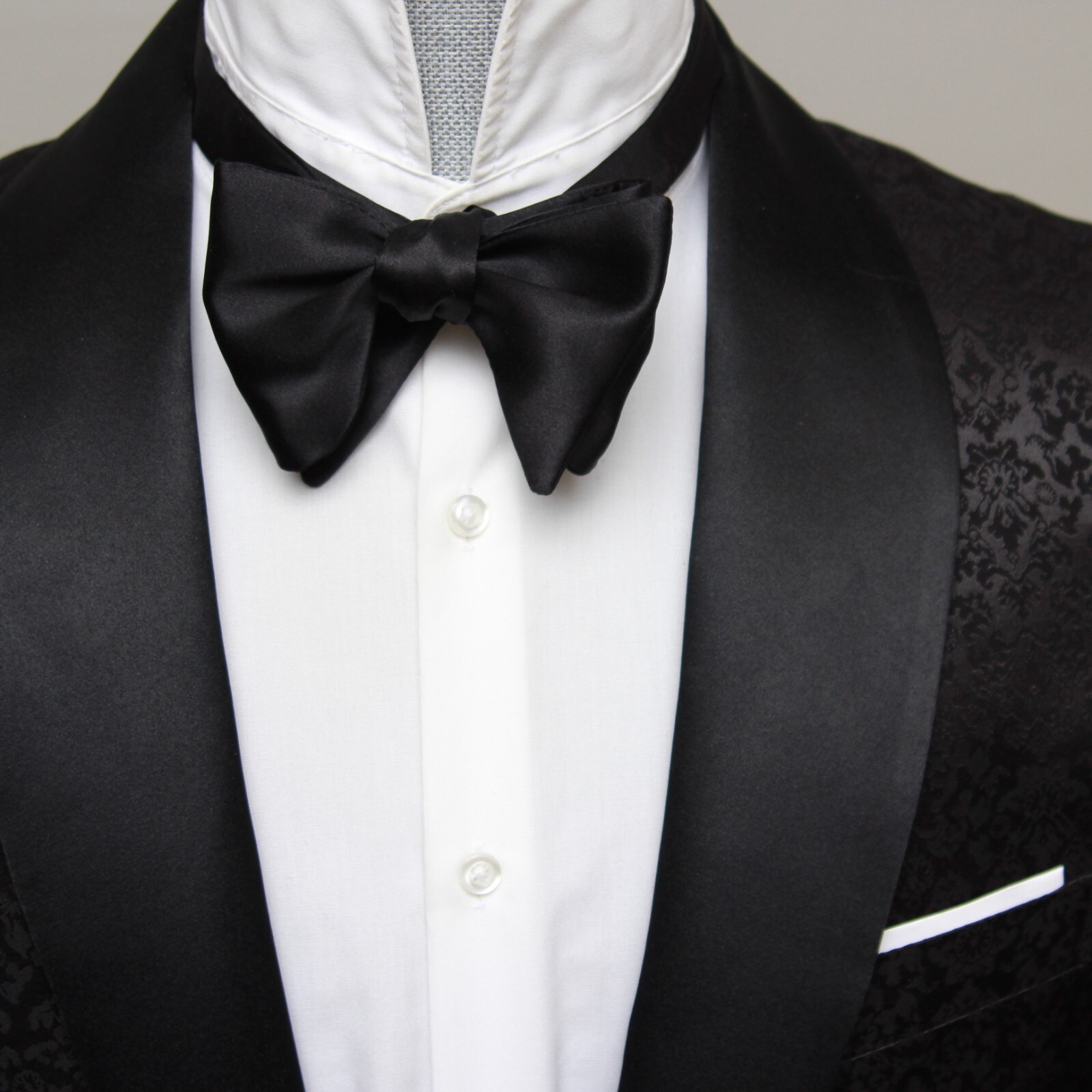 Men’s Pre-tied Bow tie 100%Silk Charmeuse Black Bow tie Small Compact Butterfly