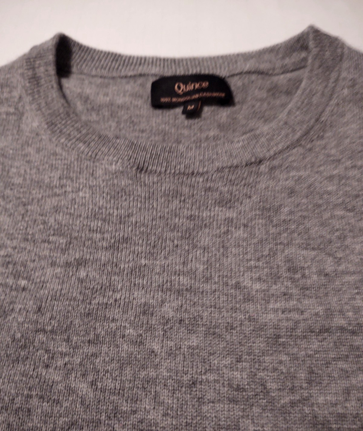 QUINCE Women’s Round Neck 100% MONGOLIAN Cashmere (M) Gray Long Sleeve Sweater