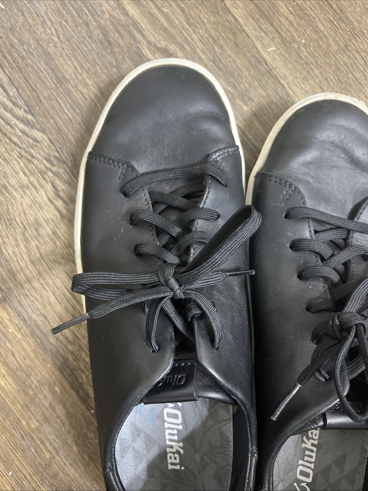 OluKai Lae‘ahi Lī ‘Ili EUC Waterproof Leather Sneakers Black Men’s 9.5 EUR 42.5