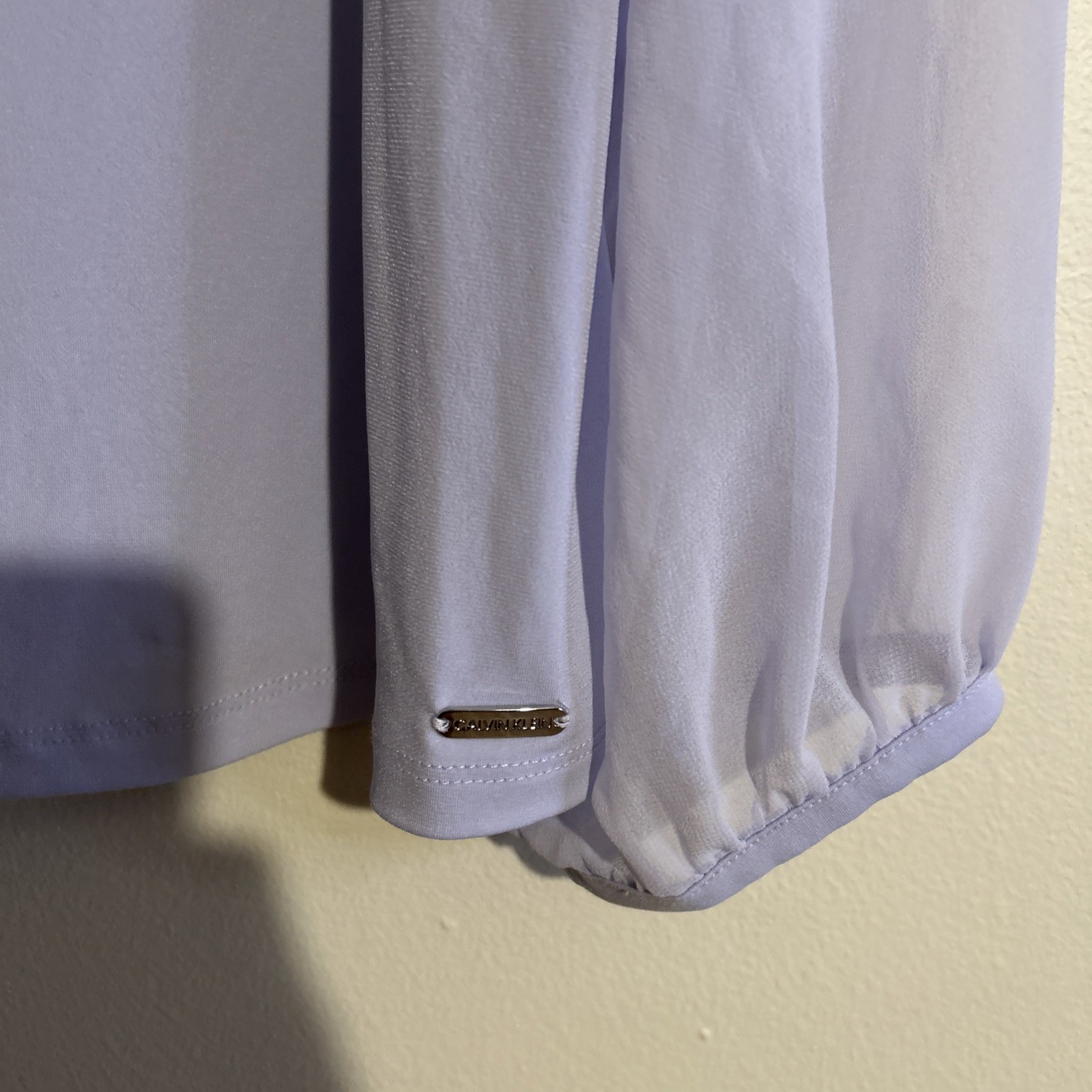 Calvin Klein Size Large Top lavender purple blouse square neck sheer sleeve