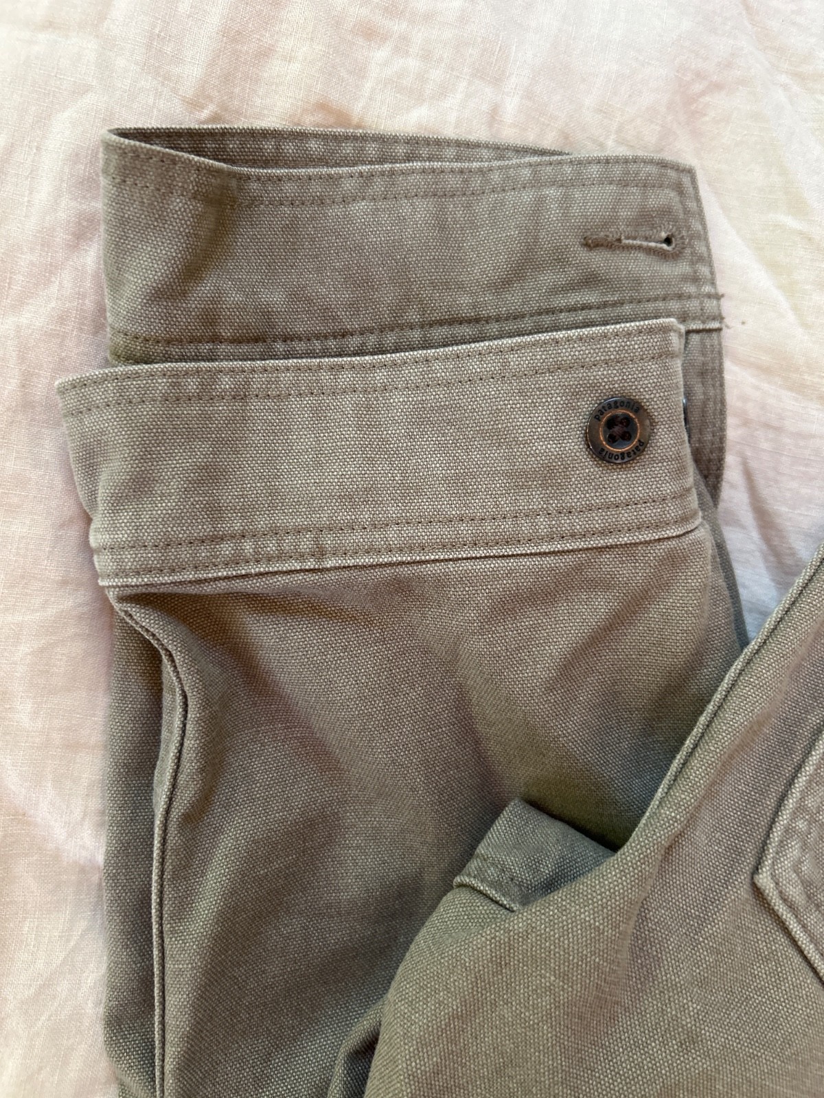patagonia Women’s All Seasons Double Knee Work Pants – Regular sz 2
