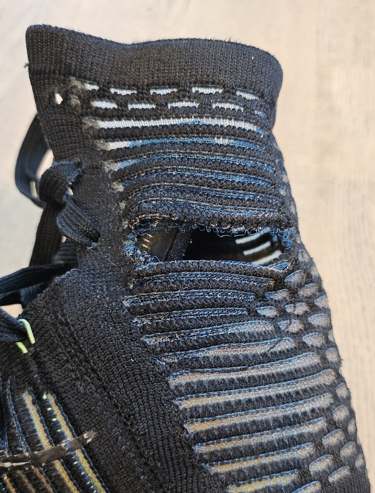 SEE DESCRIPTION Nike Kobe 10 Elite Commander 718763-004 Size 8.5