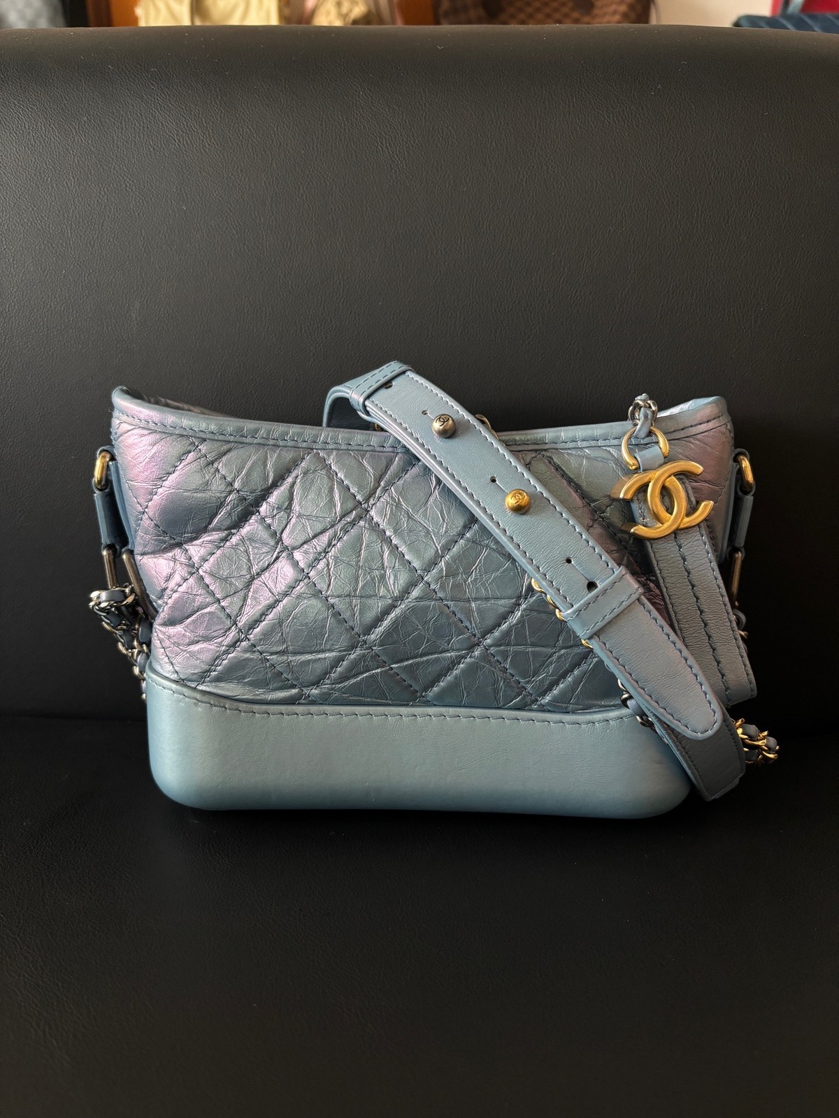Chanel Pre-Owned Authentic Hobo Bag Free Tracked Shipping