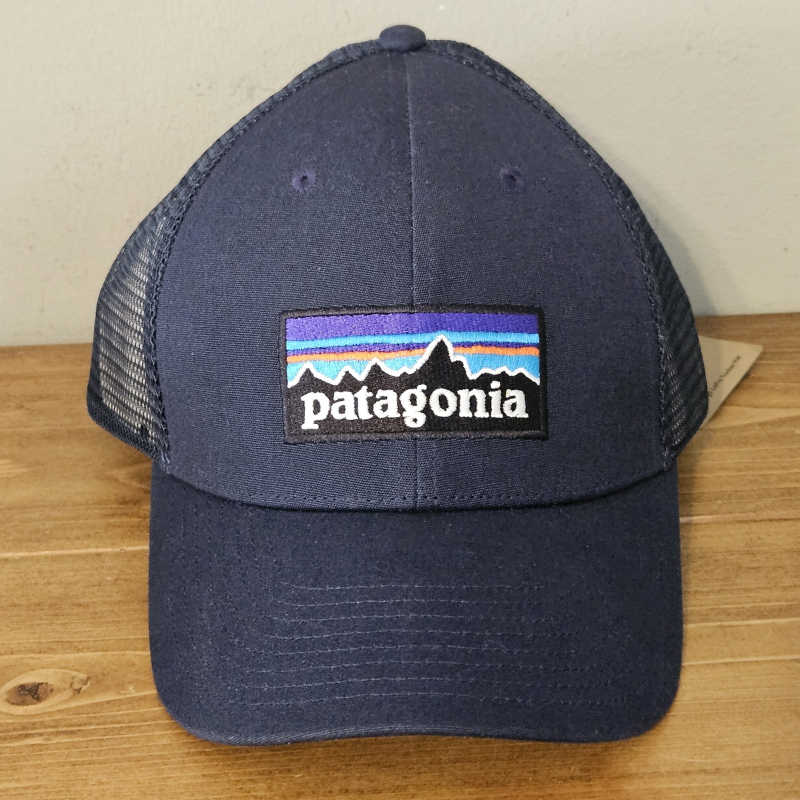 NEW Patagonia P-6 Logo LoPro Trucker Hat Navy Blue