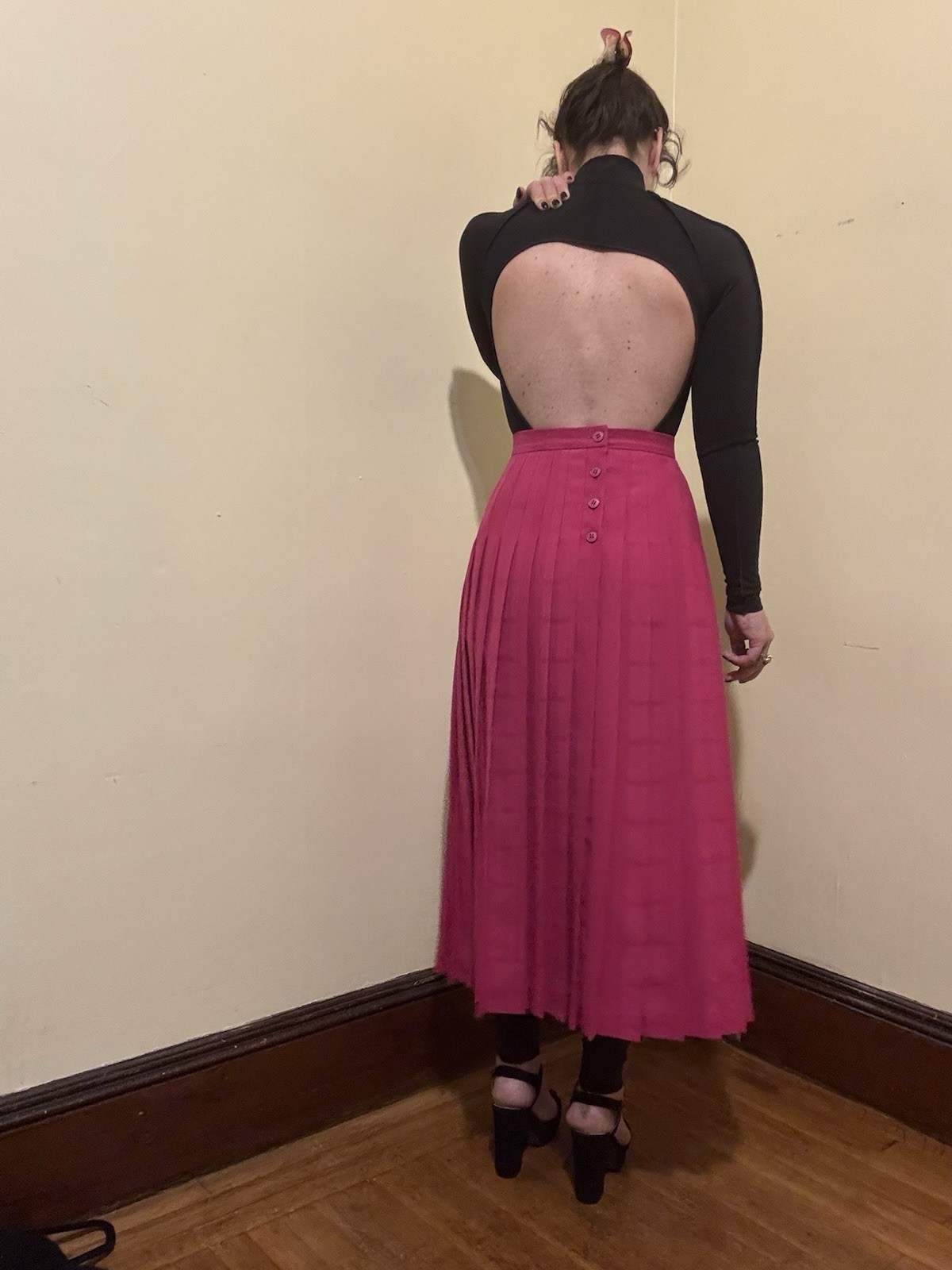 Retro Y2K Jaeger Fuchsia Wool Blend Pleated Midi Skirt, Size 24″ Waist XS Mint