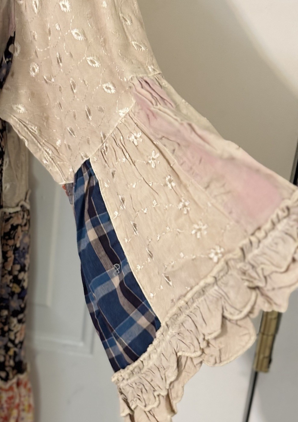 Young Threads Patchwork Boho Tunic Top M Cotton Floral Plaid Embroidered NWT