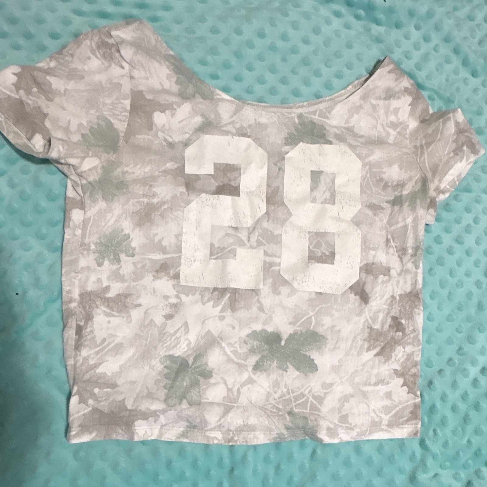 Organic Generation Women’s XS Cropped Camo T-Shirt White Gray Cotton Knit
