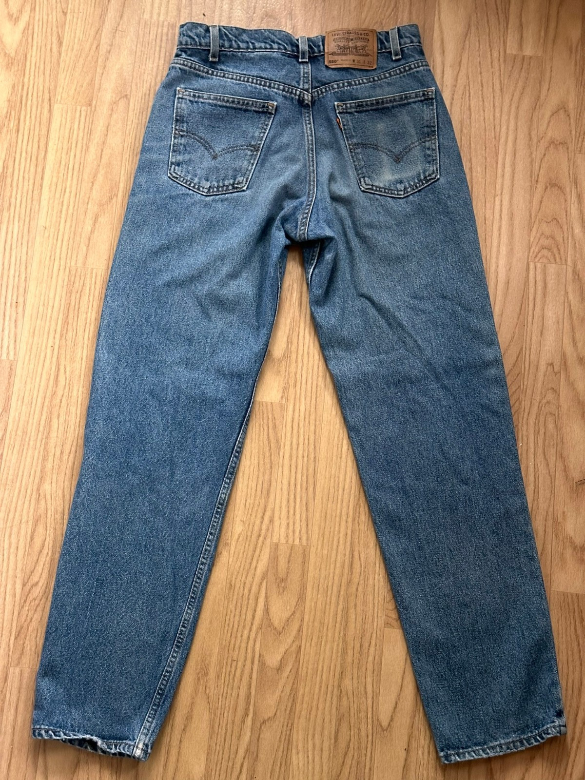 ’90s Vintage Levis 550 Relaxed Fit Orange Tab Made in USA 31×32