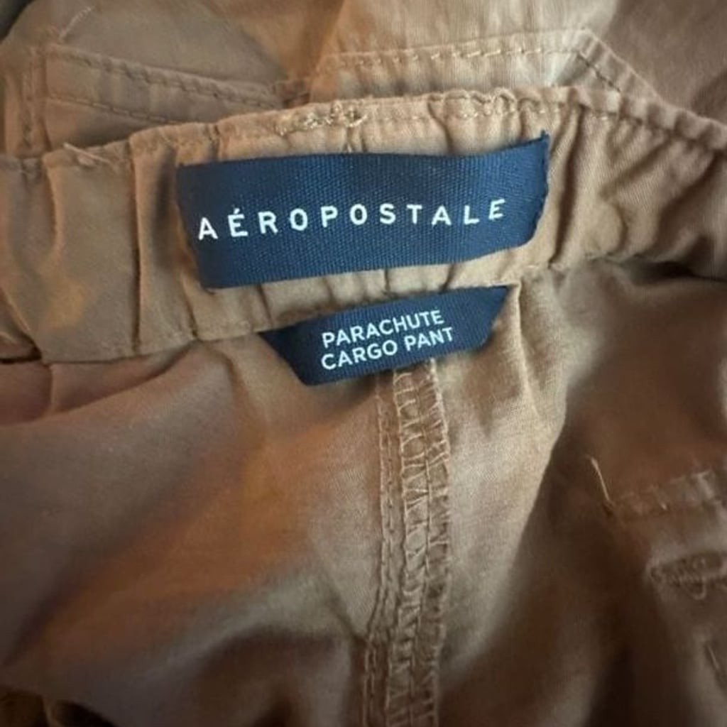 Aéropostale Y2K High-Rise Baggy Parachute Cargo Pants khaki Large