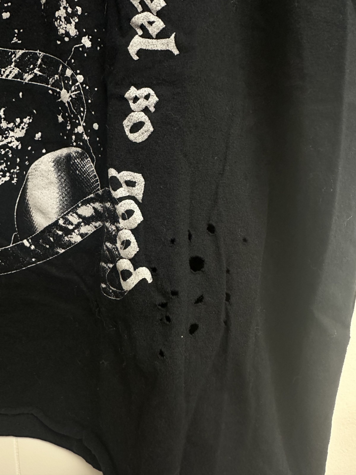 Taylor Swift Official Reputation Theme Distressed Black Tee XL