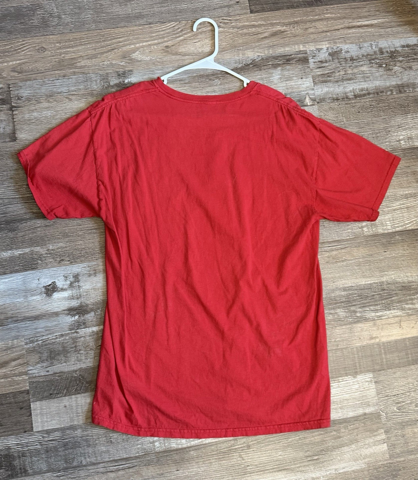 Huy Fong Foods Sriracha Rooster Graphic Logo Red Crewneck T-Shirt Men’s L