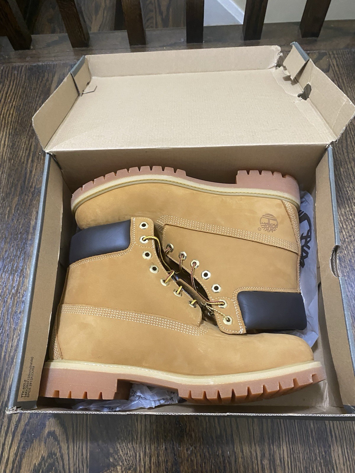 Timberland Mens’s Boots 6 Inch Premium Wheat Nubuck Size 11 New with Box