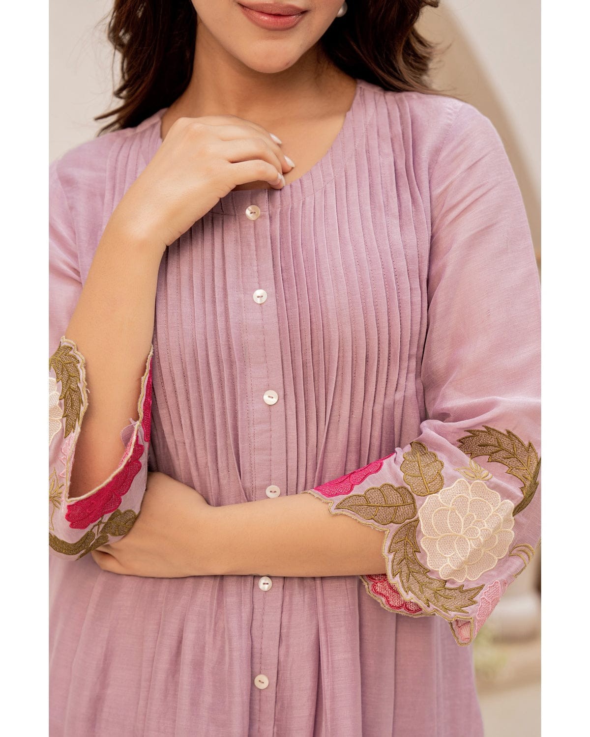 Women Floral Embroidered Kurta Pant Set A-Line Kurti Casual Ethnic Outfit