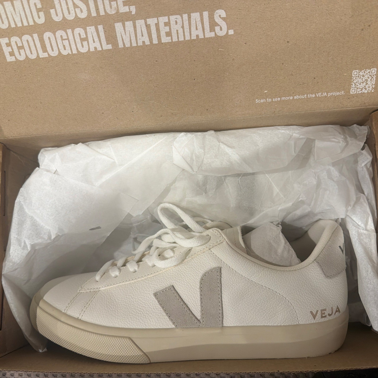 NEW VEJA Campo White Light Grey Leather Sneakers Men’s US 9.5 EU 43