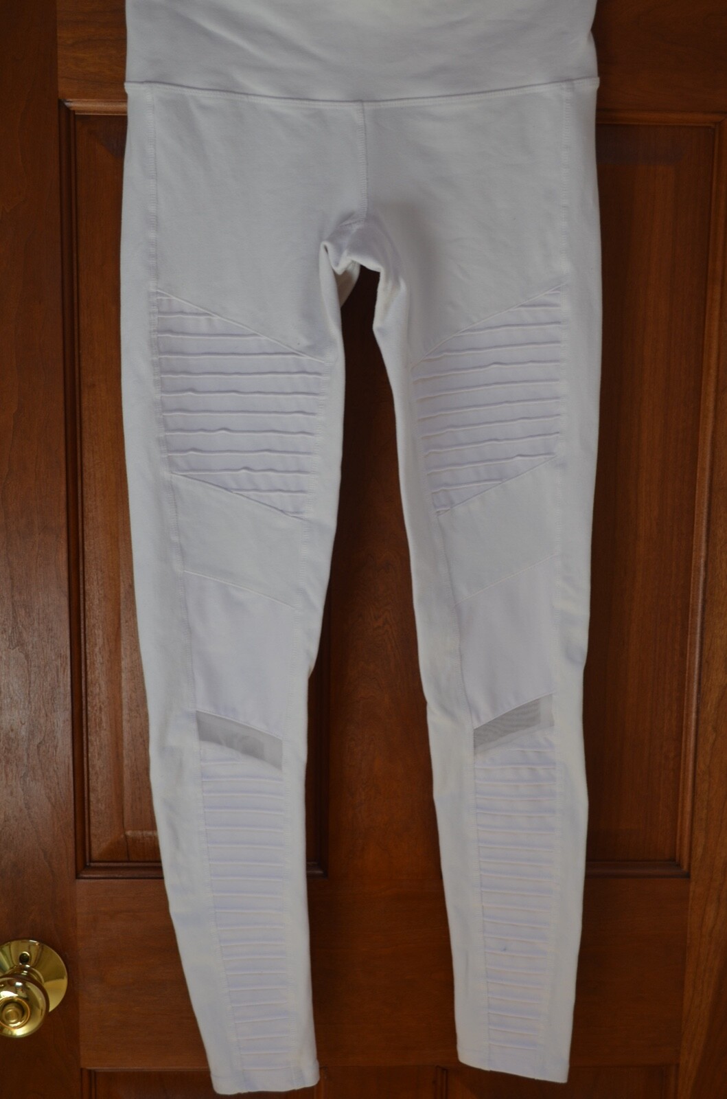 ALO White Moto Seamed 81% Nylon/19% Spandex Leggings Size S