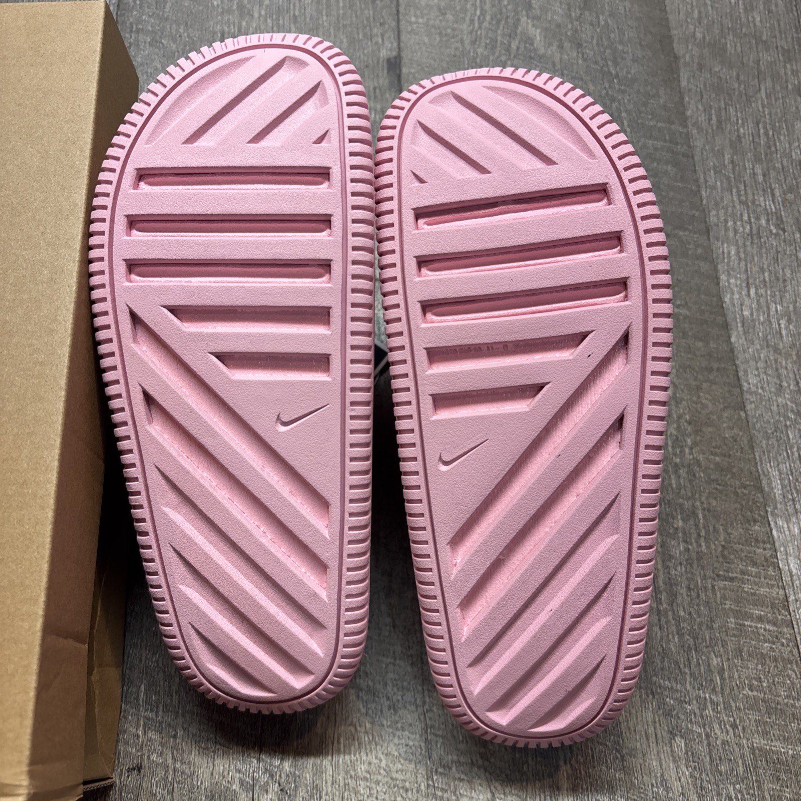 Nike Calm Slide 2.0 Soft Pink Size 4Y NIB