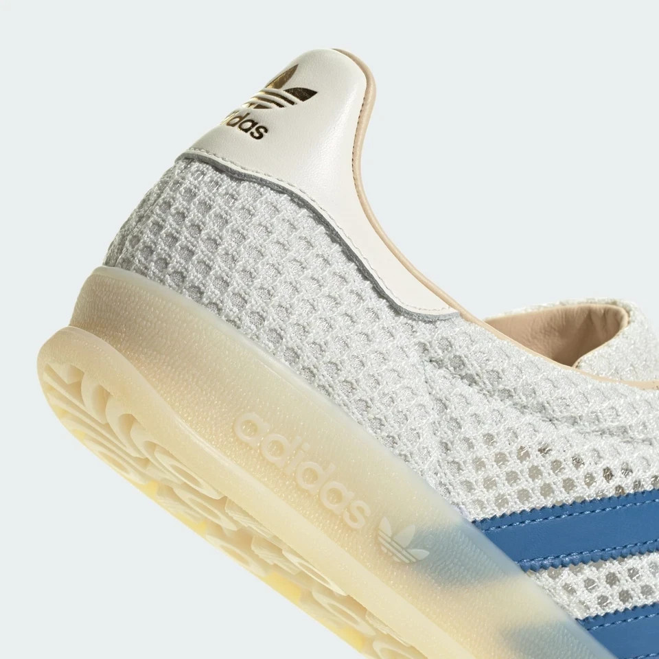 adidas Originals Gazelle Indoor Shoes Off White Focus Blue Sneakers Mens JH5419