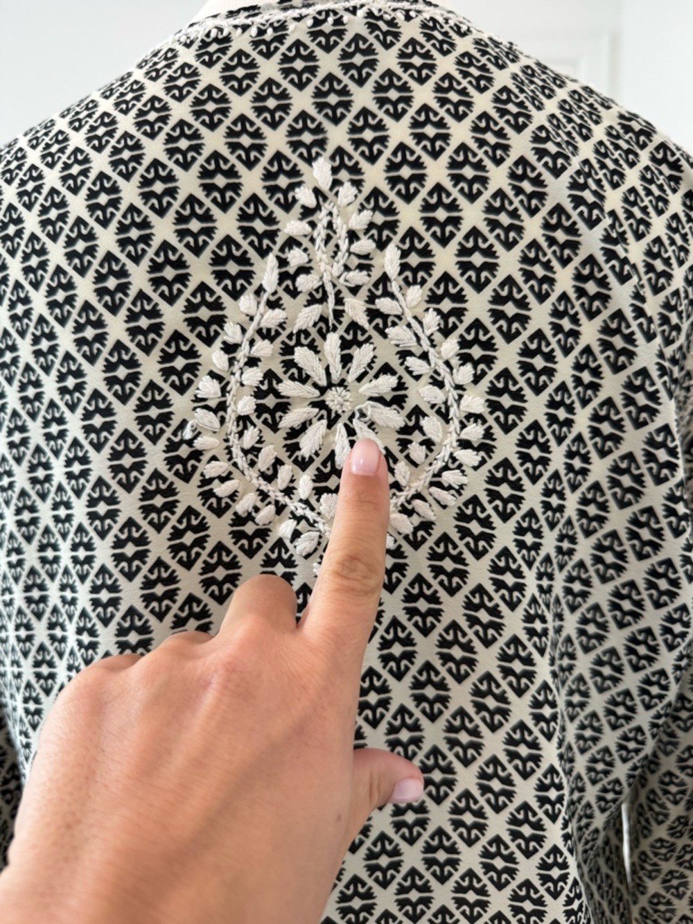 🖤 Gretchen Scott Black & White Tunic 🤍 | Geometric Embroidered Top Size S