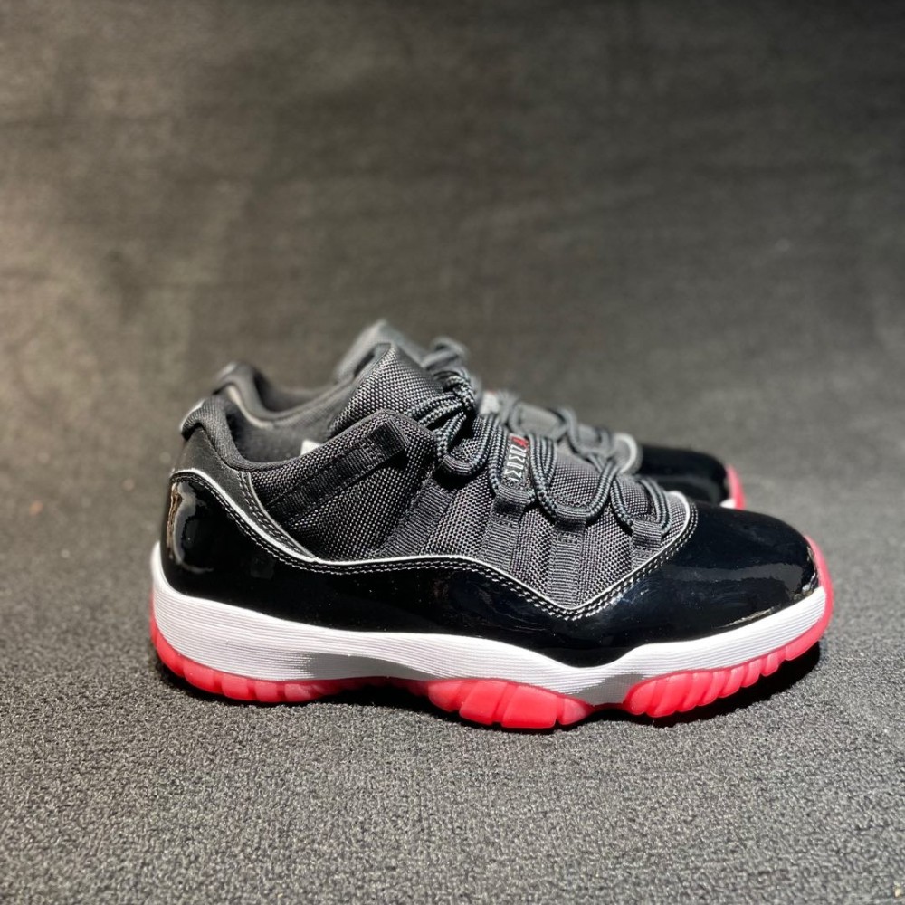 AJ 11 Retro Low ‘Bred’ FV5104-006 2025 Unisex Black Red