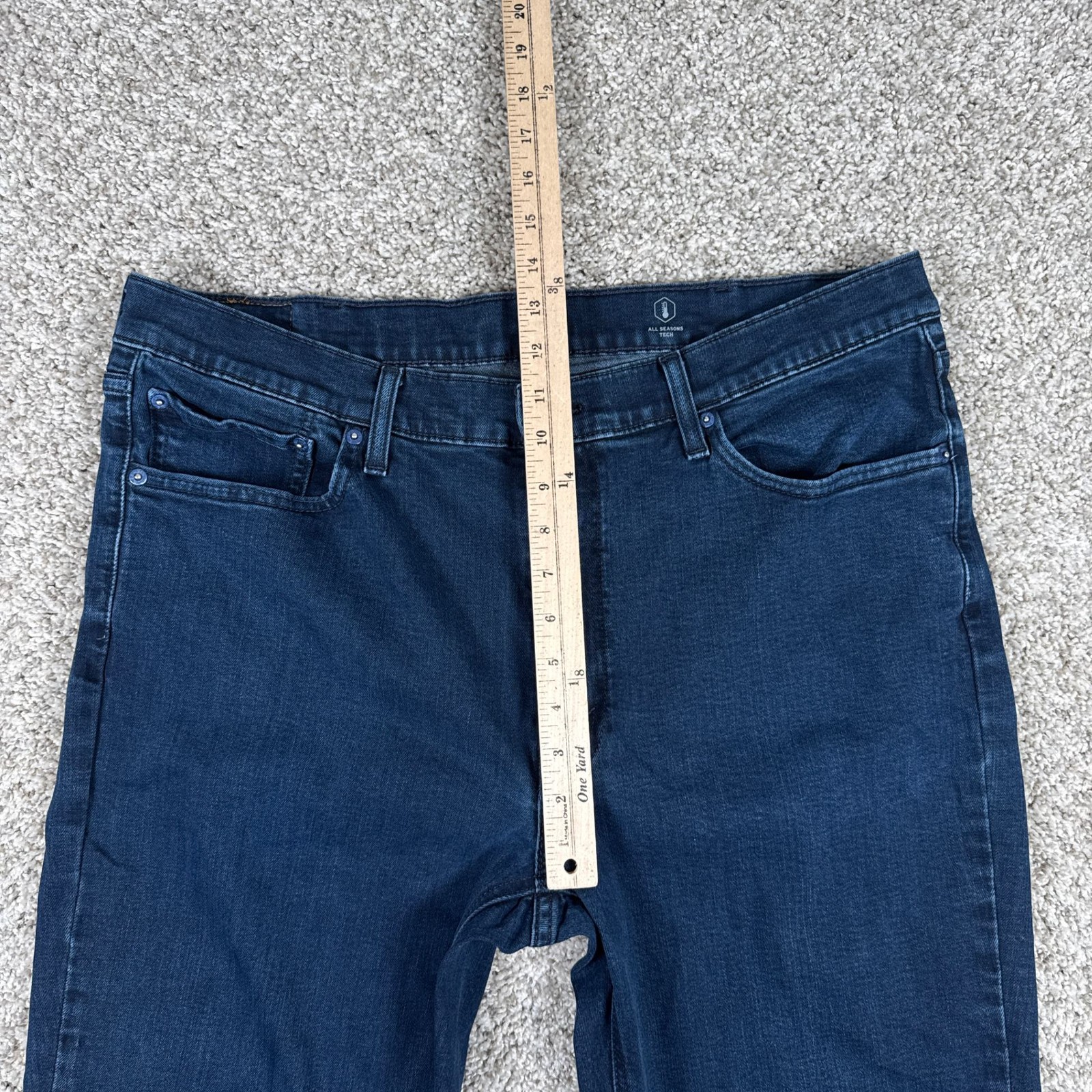 Levis 541 Jeans Mens 38 Blue Straight Leg Dark Zip Fly All Seasons Tech 38×32