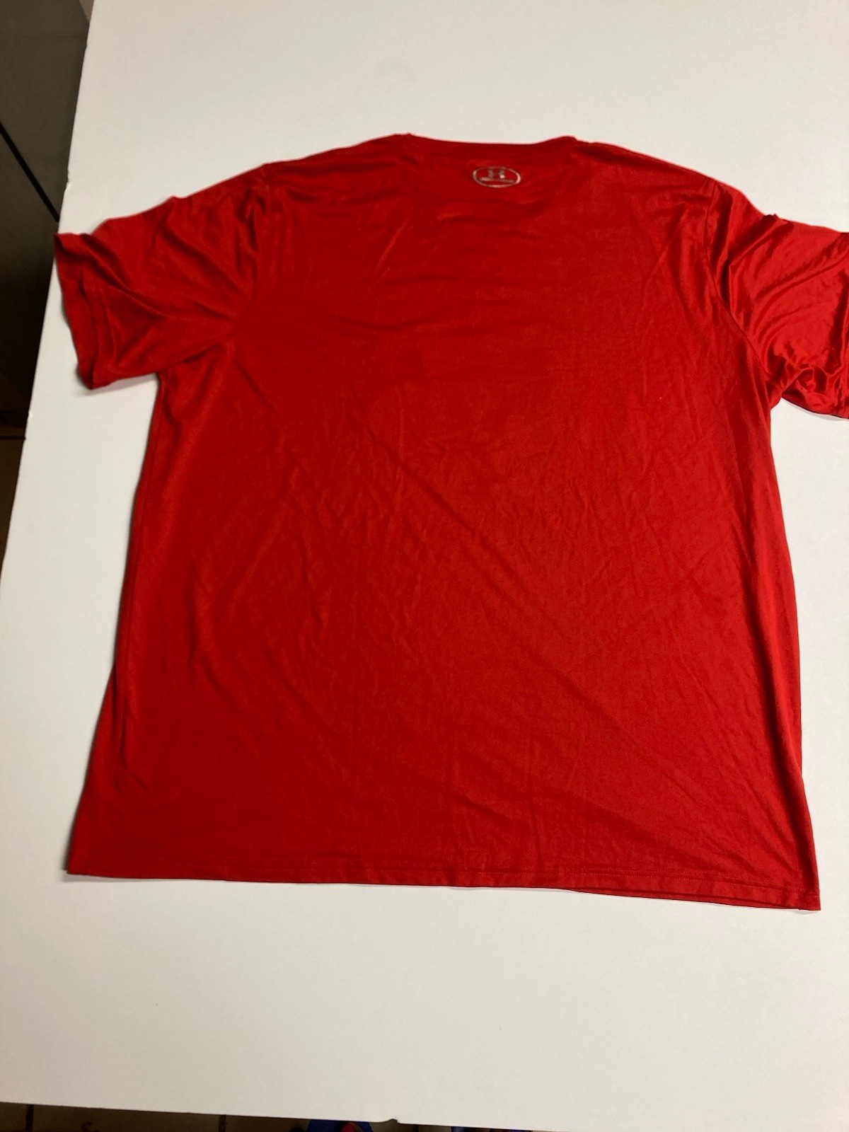 Under Armour HeatGear Men’s 2XL Loose Volleyball Red Crew Neck Graphic Tee