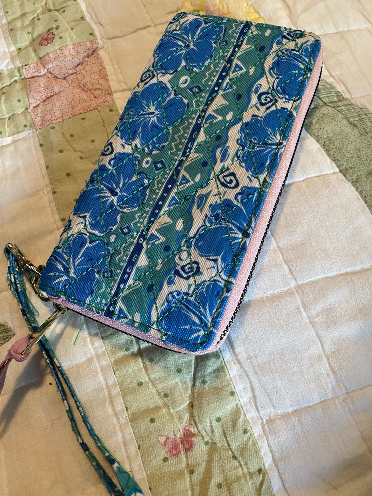 Simply Southern Wallet With wrist strap. Zip Closure