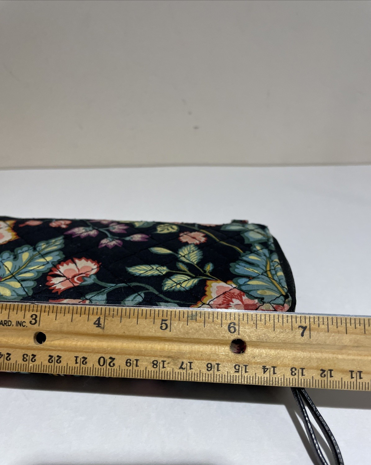 Vera Bradley Floral Vines Wallet Organizer Colorful Iconic Retired Pattern RFID