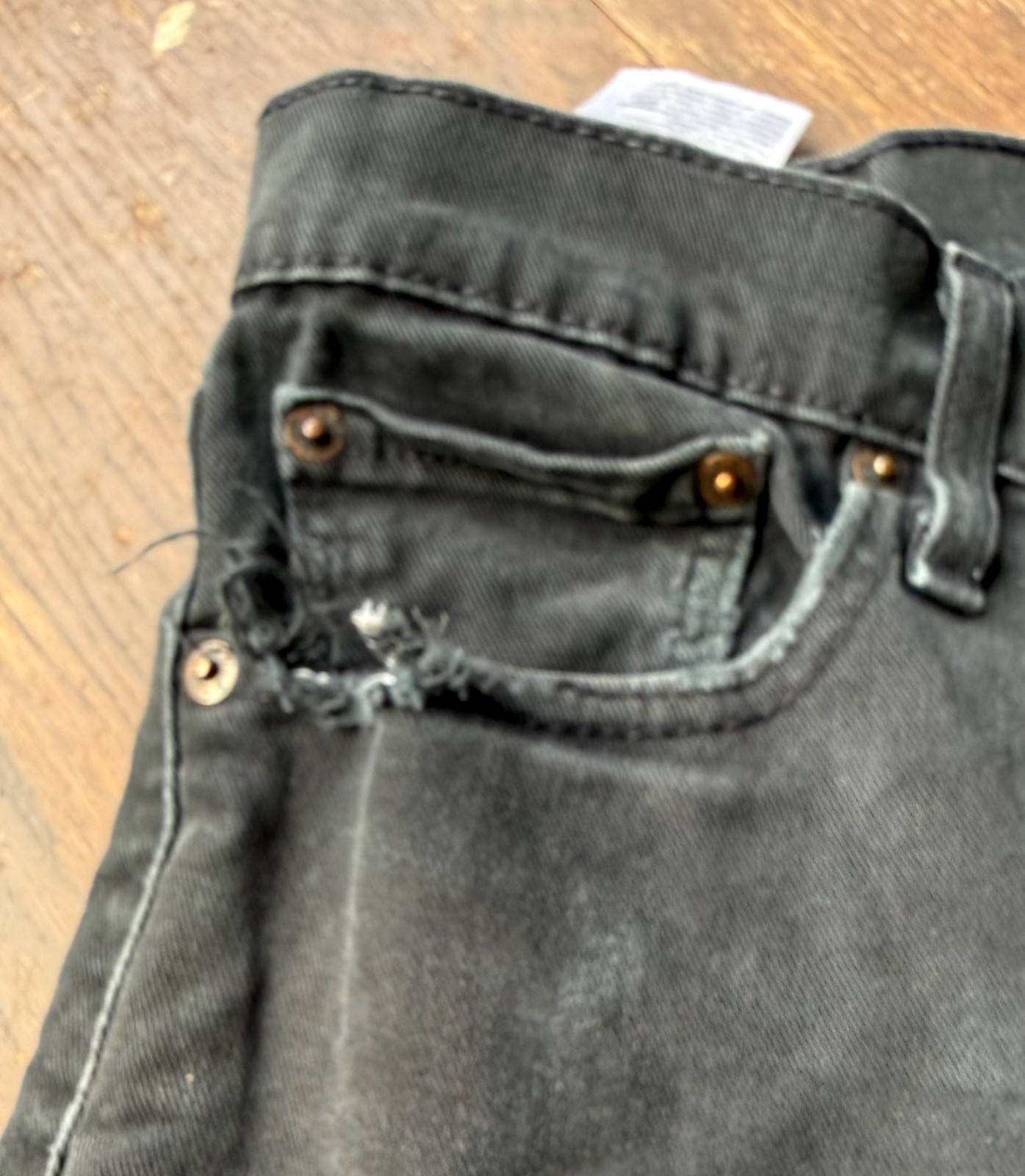 Levis Jeans Mens 33×32 Black Straight Leg Stretch Denim Distressed Knee Hem