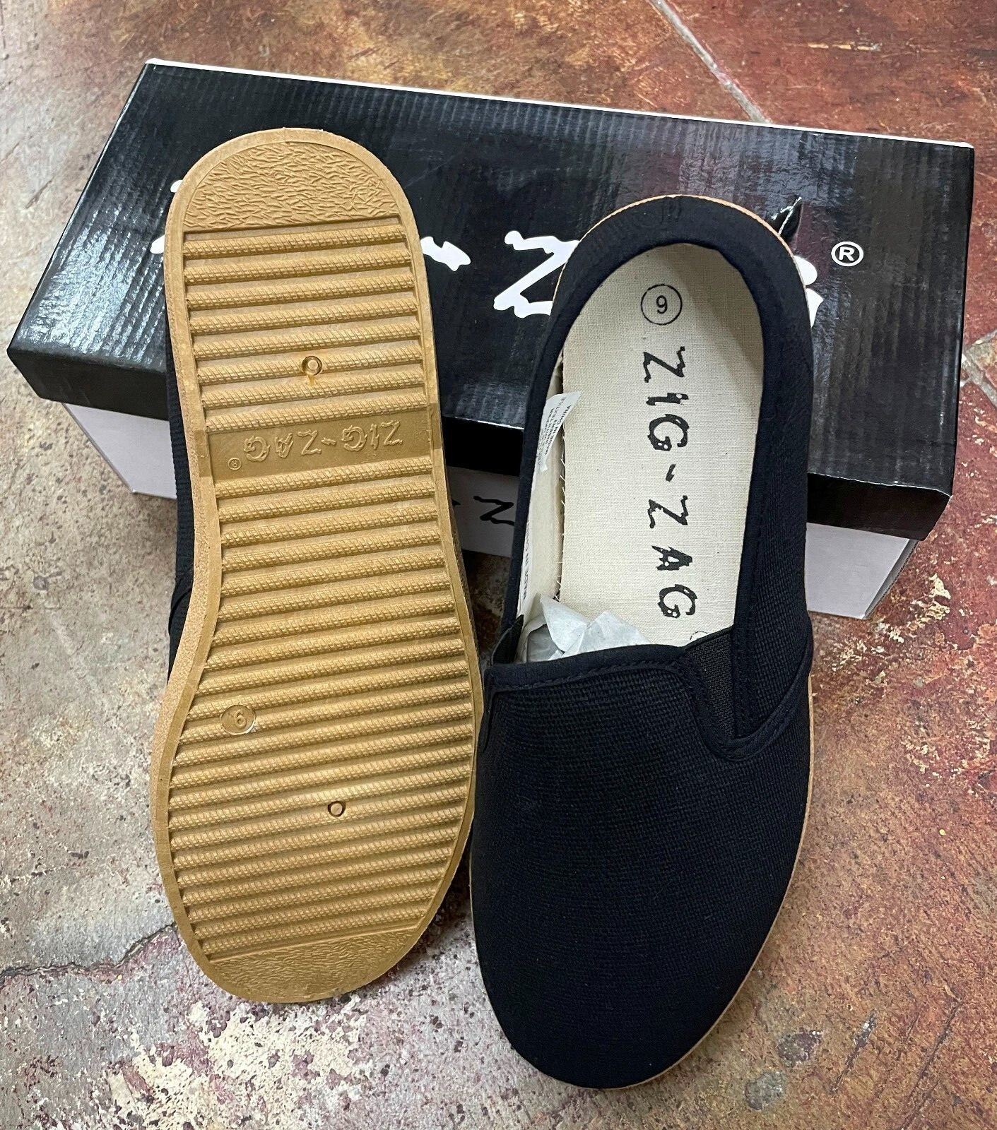 Zig Zag Wino Shoes-Black Slip-On * Tan Sole -7206BK