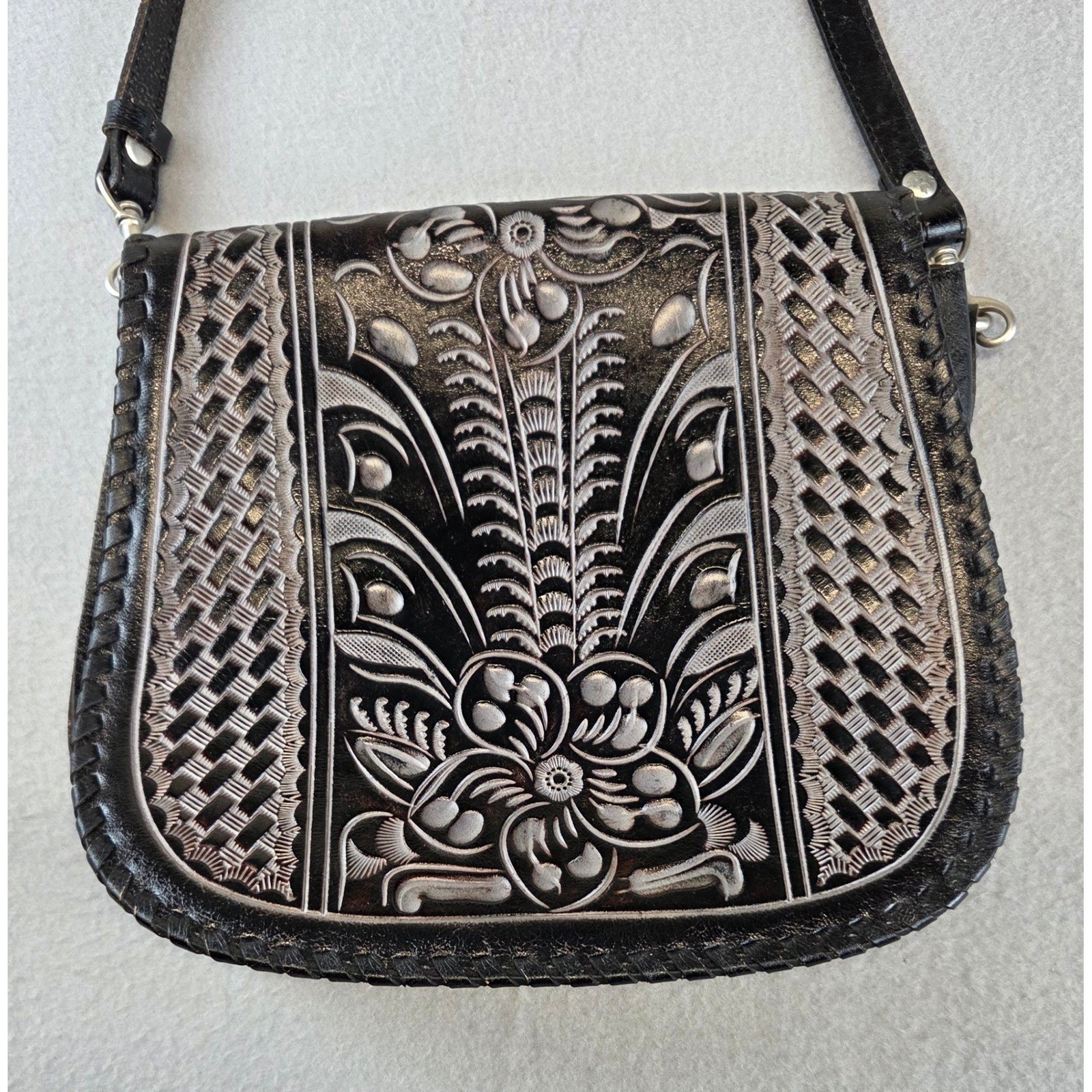 Patricia Nash Leather Crossbody Saddle Bag Embossed Silver Floral Boho Western